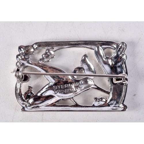 1422A - A DANISH SILVER BIRD BROOCH. 10 grams. 2.5 cm x 3.75 cm.