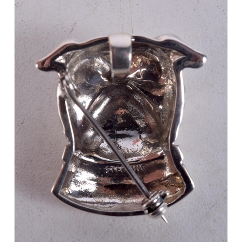 1423A - A SILVER DOG BROOCH. 12 grams. 2.75 cm x 2.5 cm.