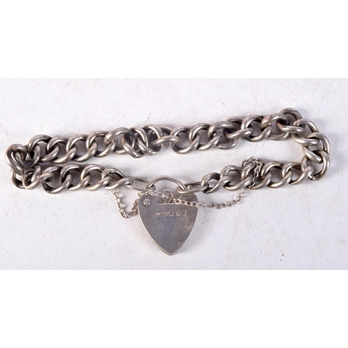 1428D - A SILVER CHARM BRACELET. 6.7 grams. 13.5 cm long.