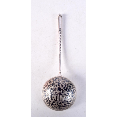 1435A - AN ANTIQUE RUSSIAN SILVER CAVIAR SPOON. 64 grams. 18.5 cm x 6 cm.