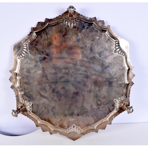 1438 - A LARGE EDWARDIAN SILVER SALVER. London 1913. 1820 grams. 43 cm x 5.5 cm.