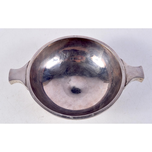 1450 - A 1950S SILVER QUAICH. Edinburgh 1951. 175 grams. 15 cm x 10.5 cm.