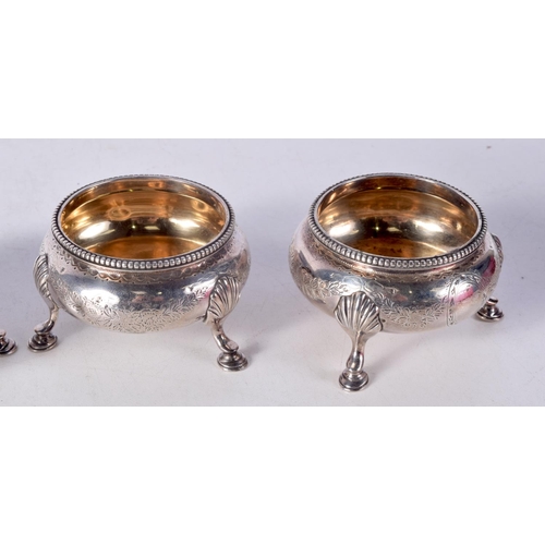 1464 - FOUR VICTORIAN SILVER SALTS. 455 grams. London 1862. 9 cm x 4.5 cm.