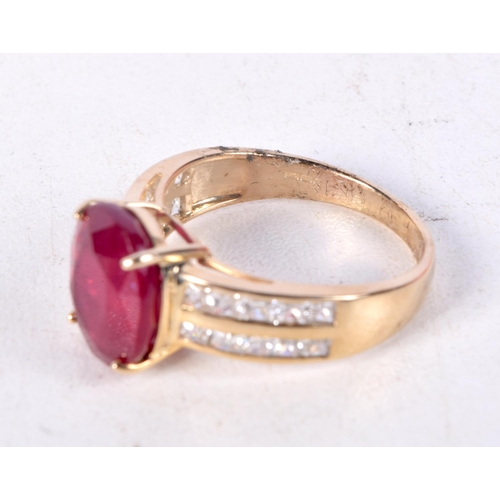 763 - A 9CT GOLD GEM SET RING.  Stamped 9K, Size Q/R, weight 4.5g