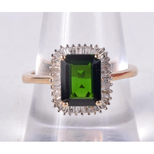 777 - A 9CT GOLD GEM SET RING.  Stamped 9K, Size Q, weight 3.7g