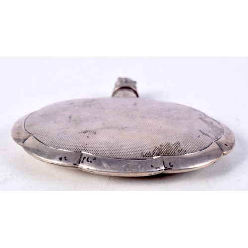 788 - A CONTINENTAL SILVER OVAL SHAPED SCENT BOTTLE WITH ENGINE TURNED DECORATION.  Stamped 835 Silver, 7c... 