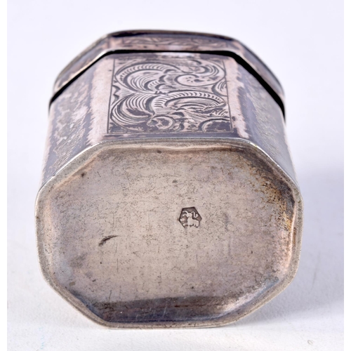 803 - A STERLING SILVER SNUFF BOX.  Hallmarked Sterling, 3.6cm x 3.7cm x 3cm, weight 23.9g