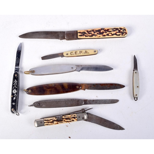 858 - A COLLECTION OF EIGHT PENKNIVES.  Longest 14.4cm (blade extended) (8)