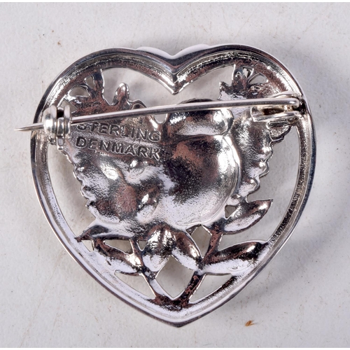 868 - A DANISH SILVER BIRD BROOCH.  Stamped Denmark Sterling, 3.2cm x 3.2cm, weight 8.1g