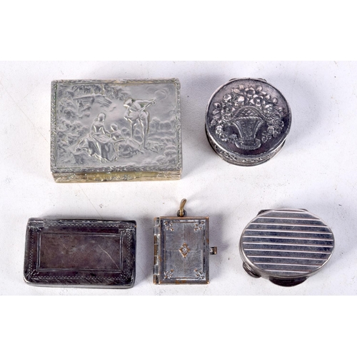 909 - FIVE SILVER BOXES.  Largest 1.3cm x 4cm x 3.1cm, total weight 56.2g (5)