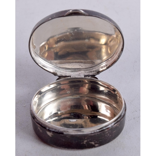 921 - A BRITISH AIRWAYS SILVER PILL BOX.  Hallmarked Sheffield 1992, 1.6cm x 3.4cm x 3cm, weight 20.2g