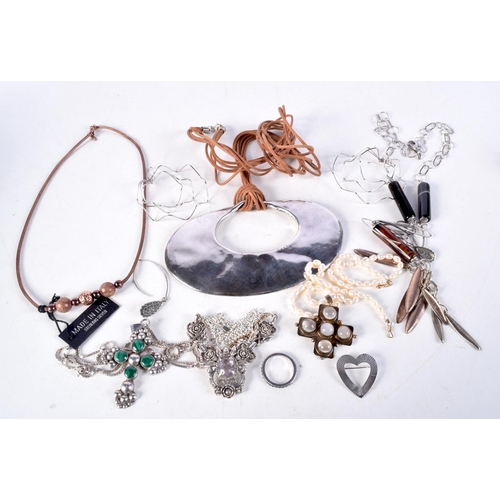 932 - SILVER JEWELLERY etc. 176 grams. Largest 13.5 cm x 8 cm. (qty)