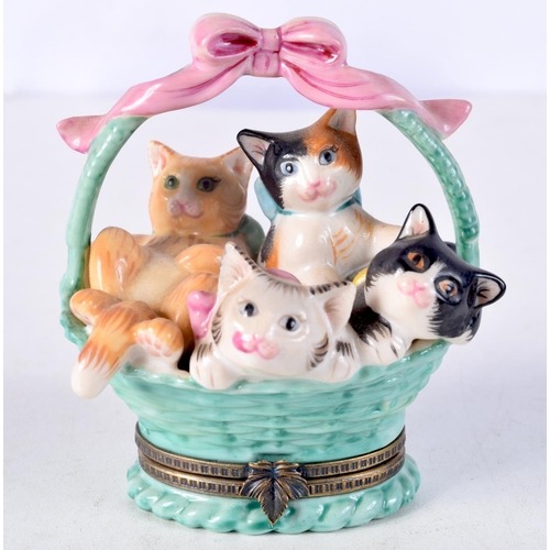 936 - A VINTAGE PORCELAIN CAT BOX. 8 cm x 7 cm.