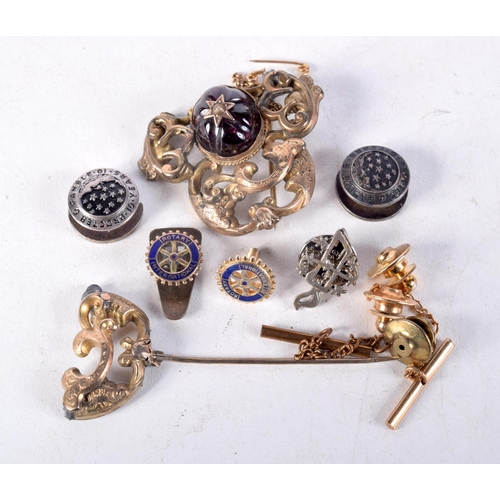 958 - ASSORTED JEWELLERY. 33 grams. Largest 4 cm x 3.5 cm. (qty)