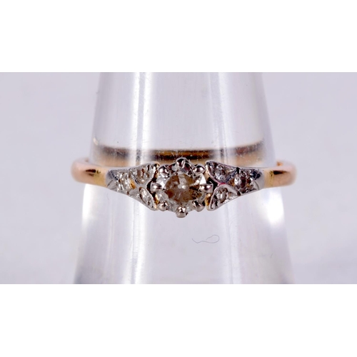 986 - AN 18CT GOLD AND DIAMOND RING. N. 2.2 grams.