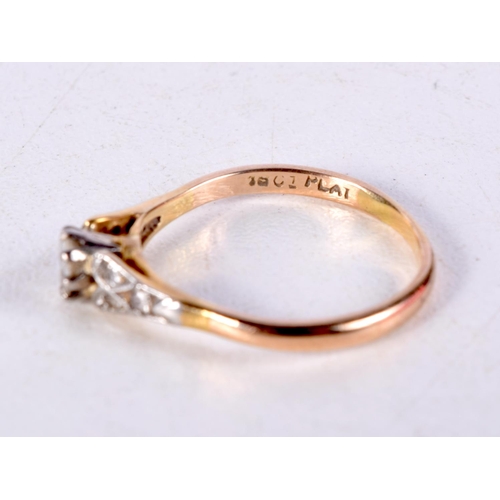 986 - AN 18CT GOLD AND DIAMOND RING. N. 2.2 grams.