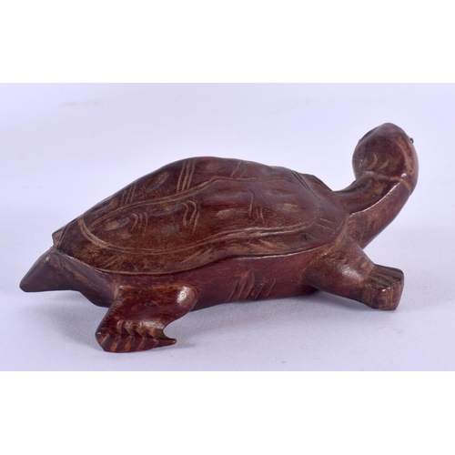 1506 - AN EARLY 20TH CENTURY JAPANESE MEIJI PERIOD CARVED BOXWOOD OKIMONO modelled as a tortoise. 9 cm wide... 