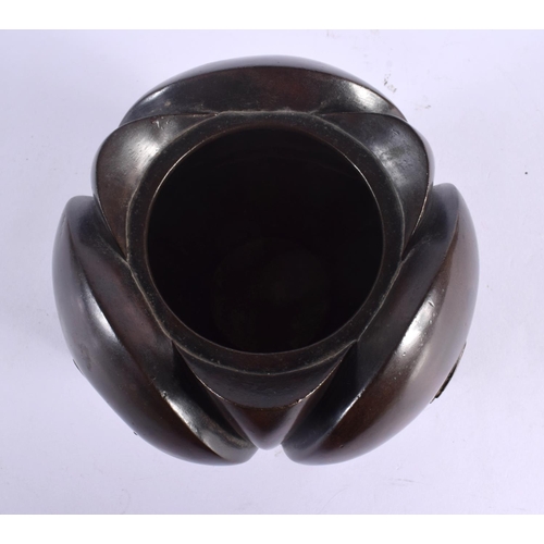 1550 - A 19TH CENTURY JAPANESE MEIJI PERIOD BRONZE CENSER in the form of an open lotus bud. 14 cm x 14 cm.