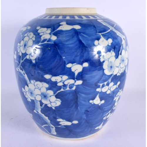 1580 - A LARGE 18TH/19TH CENTURY CHINESE BLUE AND WHITE PRUNUS VASE Qing. 27 cm x 15 cm.