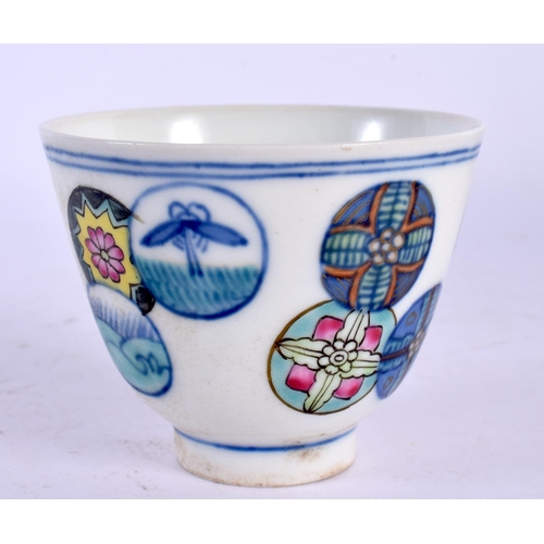 1636 - A CHINESE DOUCAI PORCELAIN TEABOWL 20th Century. 6.5 cm diameter.