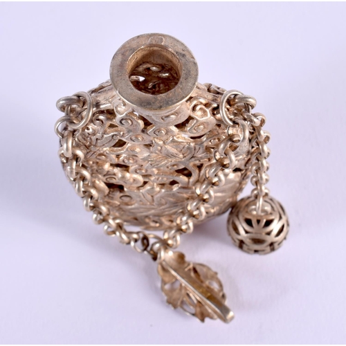 1661 - A CHINESE WHITE METAL SILVER SCENT BOTTLE 20th Century. 73 grams. 8 cm x 5 cm.