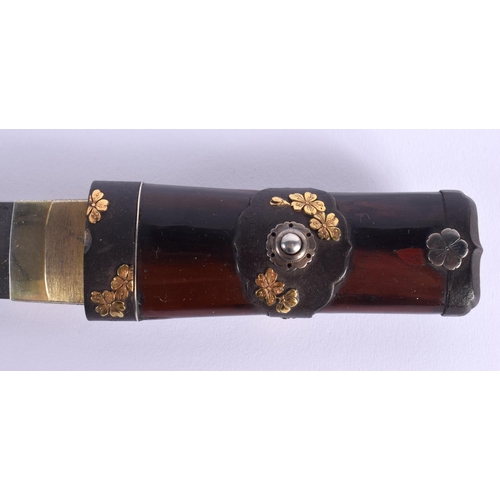 1663 - A FINE 18TH CENTURY JAPANESE EDO PERIOD LACQUER AND MIXED METAL TANTO with silver and gold leaf inla... 