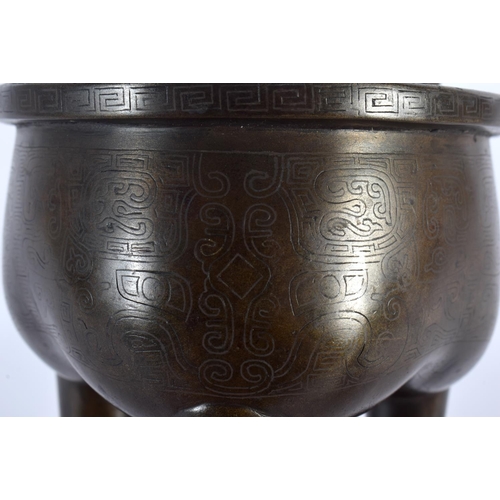 1681 - A FINE 18TH/19TH CENTURY CHINESE TWIN HANDLED CENSER AND COVER with hongmu cover, silver inlaid with... 