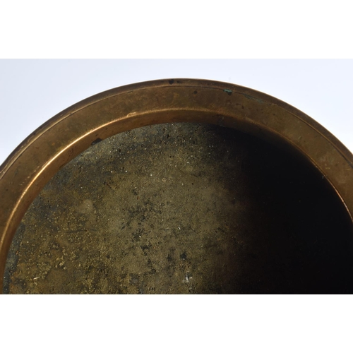 1685 - A RARE 17TH/18TH CENTURY CHINESE CIRCULAR BRONZE CENSER Ming/Qing, of plain form. 2684 grams. 16 cm ... 