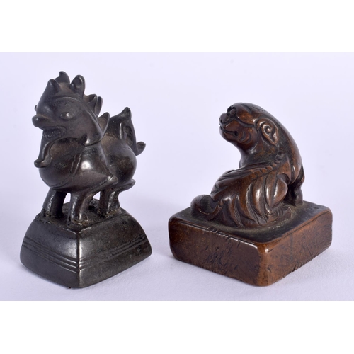 1689 - A 17TH/18TH CENTURY CHINESE BRONZE BUDDHISTIC BEAST SEAL Ming/Qing, together with an Indian opium we... 