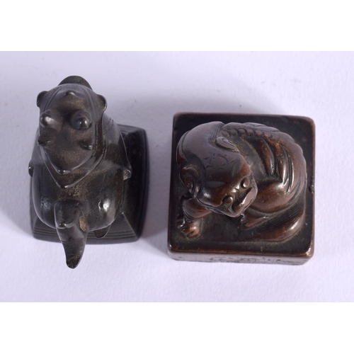 1689 - A 17TH/18TH CENTURY CHINESE BRONZE BUDDHISTIC BEAST SEAL Ming/Qing, together with an Indian opium we... 