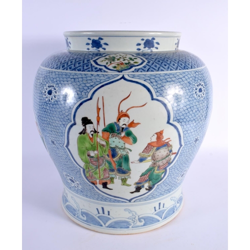 1724 - A LARGE CHINESE BLUE AND WHITE FAMILLE VERTE PORCELAIN VASE 20th Century, painted with figures. 40 c... 