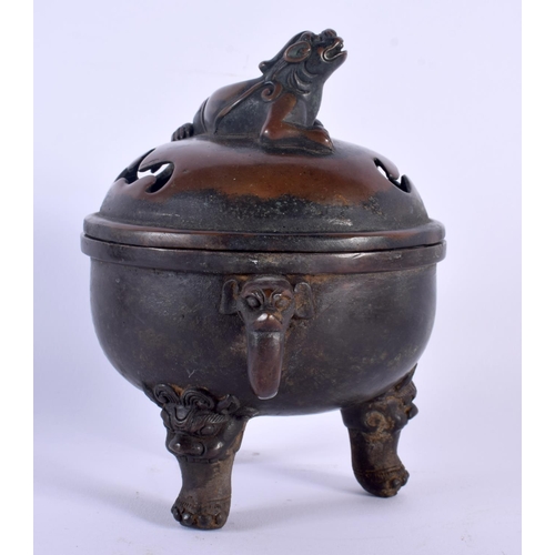 1729 - A CHINESE TWIN HANDLED BRONZE CENSER AND COVER 20th Century. 16 cm wide, internal width 10 cm.