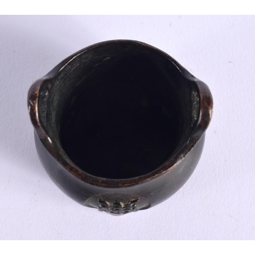 1753 - A CHINESE BRONZE CENSER 20th Century. 5.25 cm wide.