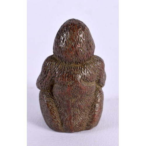 1761 - A JAPANESE BRONZE MONKEY OKIMONO. 5 cm x 3 cm.