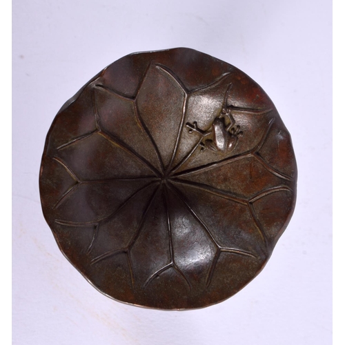 1762 - A JAPANESE BRONZE LILY PAD OKIMONO. 6.25 cm x 6 cm.