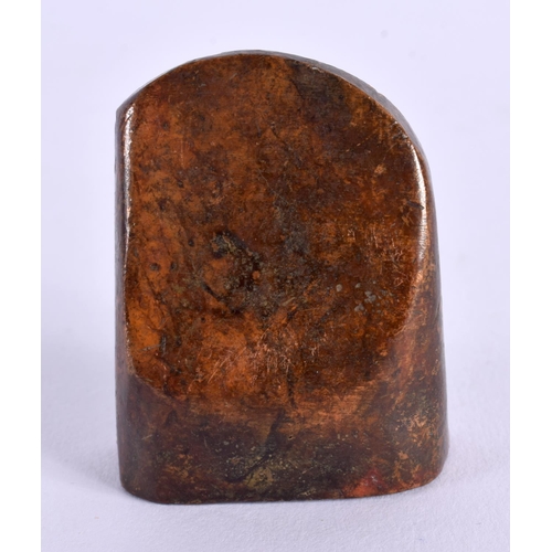 1776 - A CHINESE BRONZE MOUNTAIN SEAL 20th Century. 4.25 cm x 3.25 cm.