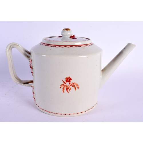 1818 - AN 18TH CENTURY CHINESE EXPORT PORCELAIN TEAPOT AND COVER Qianlong. 23 cm wide.