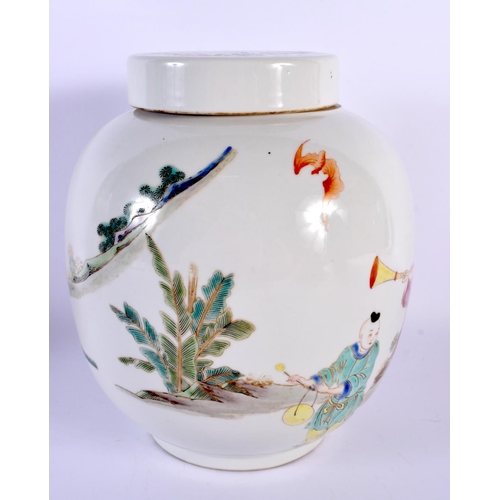 1875 - AN EARLY 20TH CENTURY CHINESE FAMILLE ROSE PORCELAIN GINGER JAR AND COVER Late Qing/Republic. 21 cm ... 