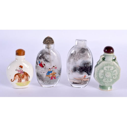 1885 - FOUR EARLY 20TH CENTURY CHINESE SNUFF BOTTLES late Qing/Republic. Largest 7.5 cm high. (4)