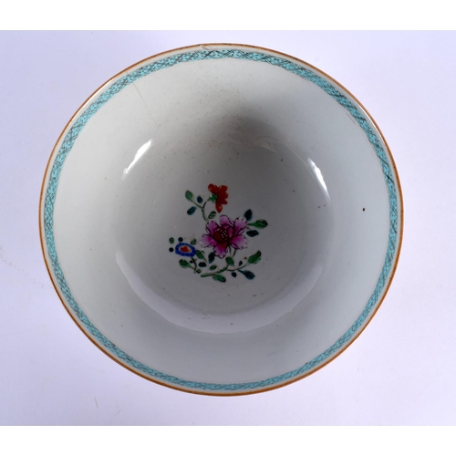 1917 - AN 18TH CENTURY CHINESE EXPORT FAMILLE ROSE BOWL Qianlong. 23 cm diameter.