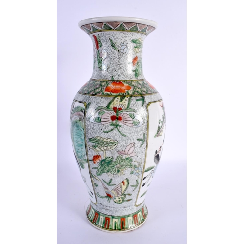 1918 - A CHINESE REPUBLICAN PERIOD FAMILLE VERTE VASE Kangxi style. 32 cm high.