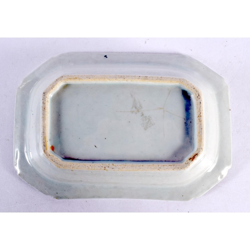 1983 - AN 18TH CENTURY CHINESE EXPORT BLUE AND WHITE PORCELAIN DISH Qianlong. 19 cm x 12 cm.