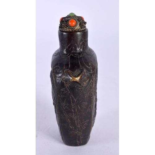 2002 - AN EARLY 20TH CENTURY CHINESE BRONZE SNUFF BOTTLE AND STOPPER Late Qing/Republic. 8 cm x 3 cm.