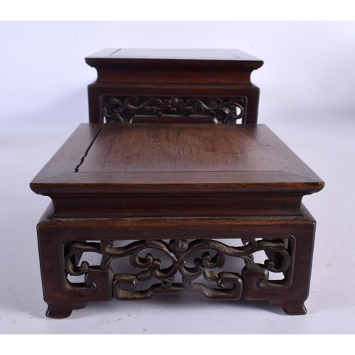 2006 - A LARGE 19TH CENTURY CHINESE CARVED HARDWOOD THREE STEPPED STAND Qing. 54 cm x 18 cm x 16 cm.