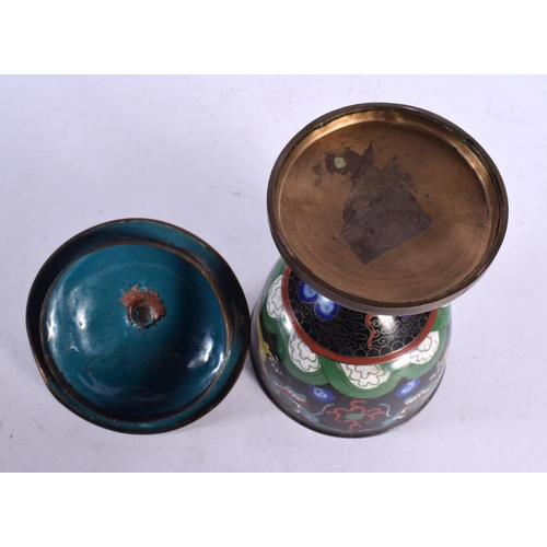 2014 - AN EARLY 20TH CENTURY CHINESE CLOISONNE ENAMEL GOBLET AND COVER Late Qing/Republic. 22 cm x 9 cm.