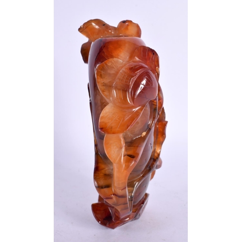 2021 - A 19TH CENTURY CHINESE CARVED AGATE VASE Qing, overlaid with vines. 15 cm x 7 cm.