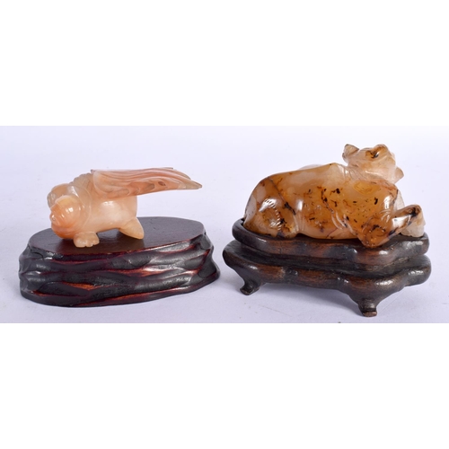 2087 - TWO LATE 19TH CENTURY CHINESE CARVED AGATE FIGURES. Largest 9.5 cm wide. (2)