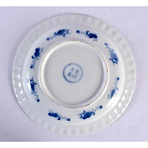 2088 - TWO 18TH CENTURY CHINESE EXPORT BLUE AND WHITE PLATES Qianlong, together with two others. 23 cm wide... 