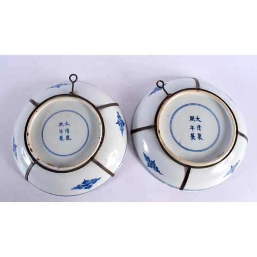 2124 - A LARGE PAIR OF 19TH CENTURY CHINESE BLUE AND WHITE PORCELAIN DISHES bearing Kangxi marks to base. 2... 