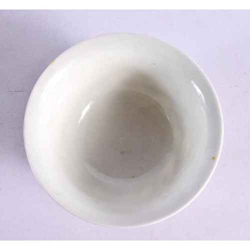 2158 - A CHINESE DOUCAI PORCELAIN BOWL 20th Century. 11 cm diameter.